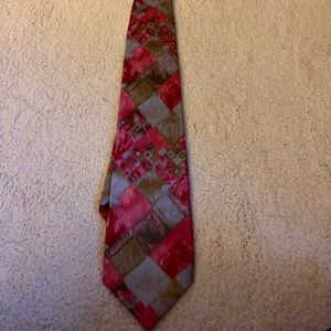 Tino Cosma Tie